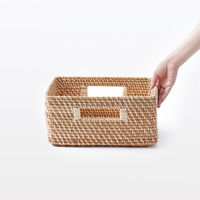 無印良品 重なるラタン角型バスケット 中 （Ｖ）約幅３５×奥行３６×高さ１６ｃｍ 良品計画