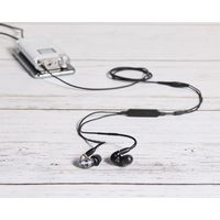 SHURE 高遮音性イヤホン／ブラック（リモコンマイク付きケーブル） SE42HYBK+UNI-A 1個（直送品）