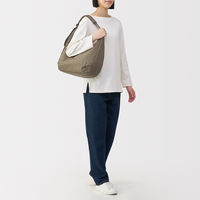 無印良品 撥水 中わた入り ２ＷＡＹ ワンショルダーバッグ キャメル タテ２８．５×ヨコ４０×マチ１２ｃｍ 良品計画