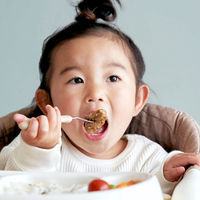 【1歳6ヵ月頃から】エジソンママ フォーク＆スプーン ケース付 ミルクポテト KJC