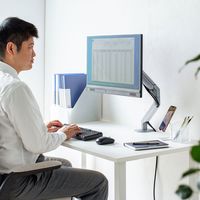 サンワサプライ 水平垂直液晶モニターアーム CR-LA1901 1台