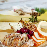 雄山(株) 雄山 パーフェクトフォーチーズ アップル、レーズン&シナモン 180g×6個 5608516253733 1セット(6個)（直送品）