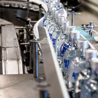 アブソルート ウオッカ 700ml 1セット（3本） リッチでなめらか カクテル ABSOLUTE VODKA ペルノ・リカール