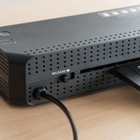 サンワダイレクト ラミネーター(A3・A4・4本ローラー・90秒高速ウォームアップ・150ミクロンフィルム厚対応) 400-LM004 1個（直送品）