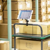 サンワサプライ 7~11インチ タブレットホルダー カート用 台車用 CAR-SPHLD7 1個