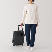 無印良品 バーを自由に調節できる フロントオープンキャリーケース ３２Ｌ 黒 タテ５４×ヨコ３７×マチ２４ｃｍ 良品計画