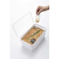 tower（タワー） 密閉ぬか漬けケース 水取り器付 ホワイト 1個 山崎実業