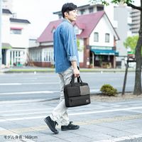 サンワサプライ カジュアルPCバッグ(13.3インチワイド対応・ブラック) BAG-CA11BK 1個