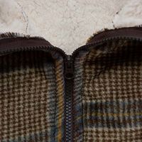 イケヒコ・コーポレーション カリス あったか肩掛け BR フリーサイズ 1220910061175 1枚（直送品）