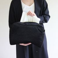 スパイス enrich ベロアラージスクエアポーチ ストラップ付き ステッチ ブラック SCLK2933BK 1個（直送品）