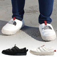 【並行輸入品】【並行輸入品】W NUPTSE MULE 6 nf0a5g2b （KY4）ブラック US8/25.0cm 1点（直送品）