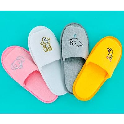 トータス 子供用スリッパ 4色刺繍 1箱(200足入) Y011 1箱(200足) 63-7051-29（直送品）