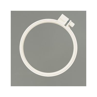 クロバー カラフル刺しゅう枠 アイボリー (12cm) 57262 1個 62-4088-23（直送品）