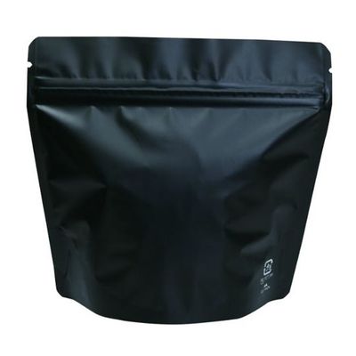ヤマニパッケージ コーヒー用袋 アルミスタンドチャック袋 100g マット黒 バルブ無 500枚 COT-842N 1ケース(500枚)（直送品）