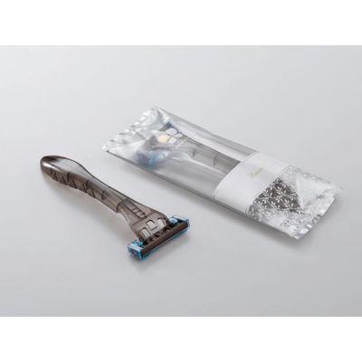 ホテルアメニティ カミソリ ファルコン(3枚刃首振りスムーサー付き) カラットシリーズ 00475148 1ケース(100点×18))（直送品）