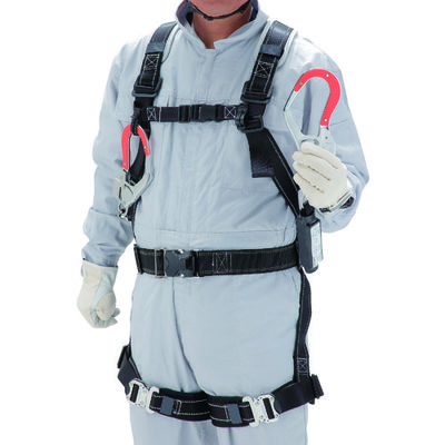 トーヨーセーフティ フルハーネス型 巻取式(小型)タイプ1 ダブルランヤード(赤色樹脂蛍光プレートフック) 133W-TR-R 1本（直送品）