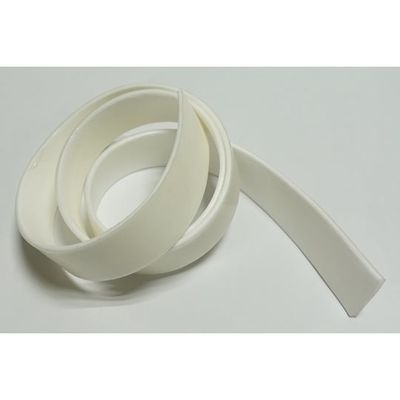 スリーハイ シリコンスポンジ角紐(白)(両面テープ剥離紙付)3mm×30mm 1m SHWP3-30-1 1本 65-2333-01（直送品）